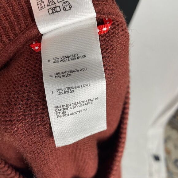 The North Face Men's Crewneck Sweater - Deep Rust - Picture 6 of 7
